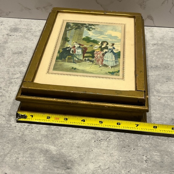 Vintage Vanity Box With Mirror and Print of a French 18th-Century Pastoral Scene - Picture 8 of 16